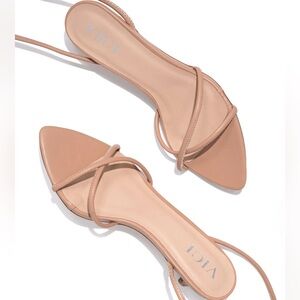 Vici Bella Faux Leather Strappy Kitten 2” Heels in Nude. NWT